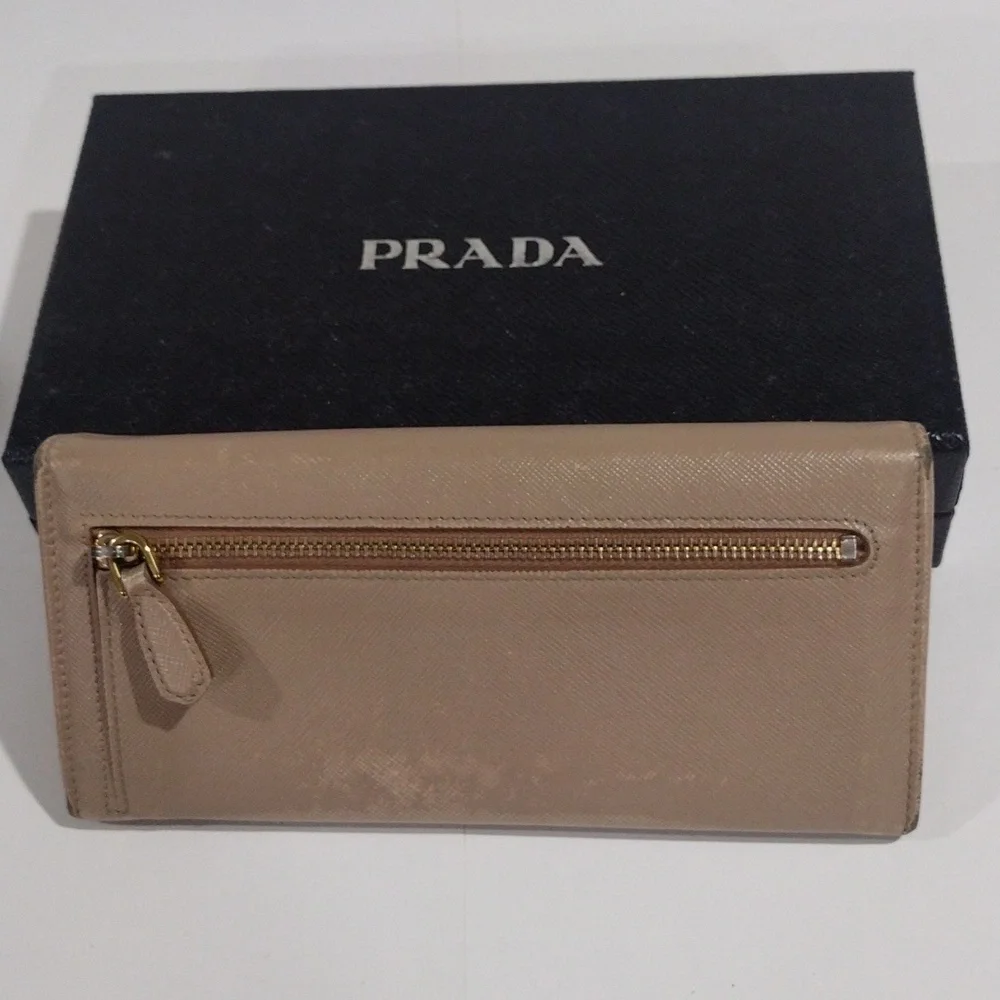 PRADA Wallet 7.5"x3.25" Tan Saffiano Leather Long Flap Snap Closure - Authentic - Picture 4 of 14